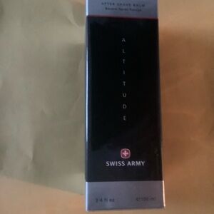 Swiss Army Altitude After Shave Balm
3.4 Oz Brand New!